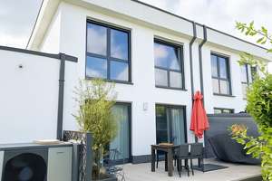 Bonn
Doppelhaushälfte mit Terrasse, Garten, Garage u. Luftwärmepumpe! – Die vollständige Adresse der Immobilie erhältst du vom Anbieter., 53225 Geislar, Bonn – Vorschaubild 5