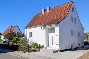 Fallersleben, EFH, ruhige Lage, nahe Schulen & Sportstätten, Schwimmbad – Färberstr. 22, 38442 Fallersleben, Wolfsburg – Vorschaubild 3