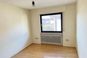 Großzügiges Dreifamilienhaus in Rheinstetten (Provisionsfrei) – Die vollständige Adresse der Immobilie erhältst du vom Anbieter., 76287 Rheinstetten – Vorschaubild 12