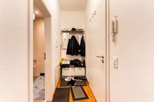 Stilvolle 2-Zimmerwohnung mit Stellplatz und Einbauküche im Denkmalensamble – Die vollständige Adresse der Immobilie erhältst du vom Anbieter., 1139 Mickten, Dresden – Vorschaubild 2