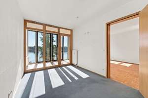 Traumhaft! 2 Zimmer direkt am Wasser mit Wintergarten zum Sofortbezug mit TG Stellplatz! – Die vollständige Adresse der Immobilie erhältst du vom Anbieter., 13587 Hakenfelde, Berlin – Vorschaubild 6