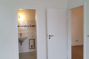  2 Zimmer Wohnung Düsseldorf Oberkassel hell mit Balkon zur Rheinseite – Die vollständige Adresse der Immobilie erhältst du vom Anbieter., 40545 Oberkassel, Düsseldorf – Vorschaubild 16