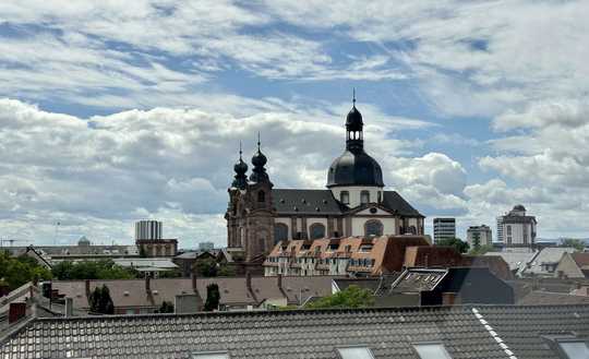 Erstbezug! Vollsanierte Maisonettenwohnung in gehobener Wohnanlage in Mannheim City