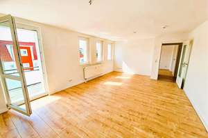 Neu! sanierte 102 m² - 5-Zi, Gast-WC, Balkon