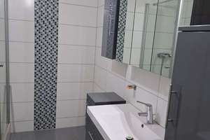 EXKLUSIVES WOHNEN IN MARIENBURG, RUHIG IM GRÜNEN:  3 - ZIMMER WOHNUNG - PREMIUM-TERRASSE & TG! – 50968 Marienburg, Köln – Vorschaubild 6
