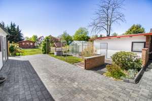 Zum Einzug bereit: Einfamilienhaus mit Garage in familienfreundlicher Lage von Lüssum-Bockhorn – Die vollständige Adresse der Immobilie erhältst du vom Anbieter., 28779 Lüssum-Bockhorn, Bremen – Vorschaubild 4