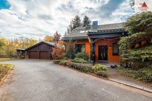 Exklusives Anwesen bei Chemnitz: Einfamilienhaus mit Poolhaus, Carport, Teich & Parkgarten in Flöha – Mittelsachsen (Kreis) – Vorschaubild 3