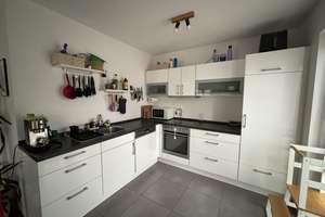 Exklusive, neuwertige 3-Raum-Wohnung mit Balkon in Ingolstadt