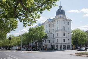 Frisch sanierte Wohnung mit klarer Raumaufteilung, in Top-Lage am Ku'damm, bezugsfrei und Balkon – Johann-Sigismund-Straße 18, 10711 Halensee, Berlin – Vorschaubild 20