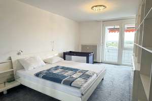 Aussicht plus Rendite: vermietete 4-Zimmer-Wohnung im 14. Stock! – Die vollständige Adresse der Immobilie erhältst du vom Anbieter., 72766 Sondelfingen, Reutlingen – Vorschaubild 3