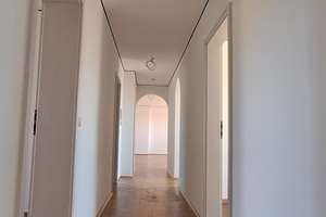 Stilvolle 5-Zimmer-Dachgeschosswohnung mit 2 Dachterrassen und Penthouse-Charakter – Kreillerstraße 65, 81673 Josephsburg, München – Vorschaubild 2