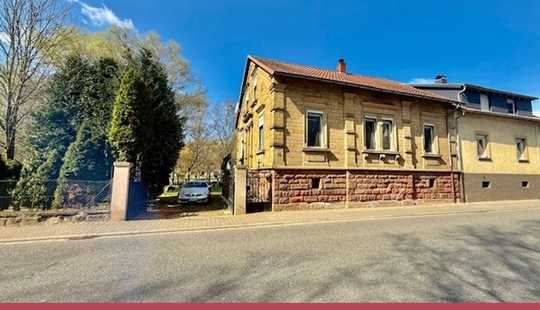 Bild von Charmantes Einfamilienhaus mit parkähnlichen Garten,Terrasse und großem Ausbaupotenzial