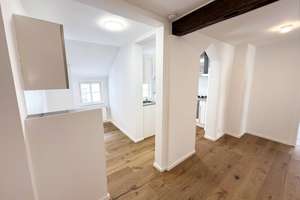 S-MITTE: Modernisierte Dachgeschoss-Wohnung in begehrter Lage – Die vollständige Adresse der Immobilie erhältst du vom Anbieter., 70182 Heusteigviertel, Stuttgart – Vorschaubild 9