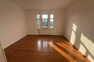 Helle 2-Zimmer Wohnung WG geeignet 
