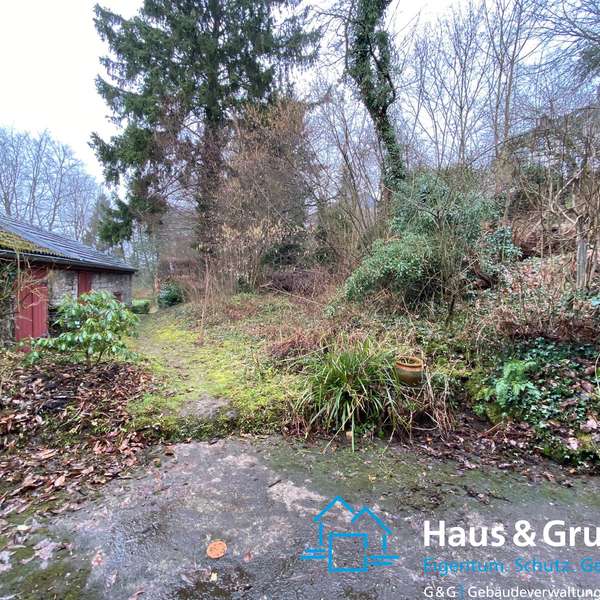 *** Beeindruckendes Bruchsteinhaus mit - Sonnenterrasse - Garten - Sauna - Kamin ***