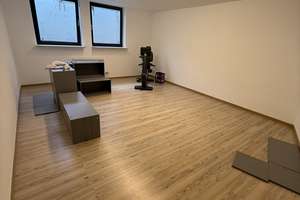 Großzügiges, freistehendes Haus in ruhiger Lage – provisionsfrei direkt vom Eigentümer – Die vollständige Adresse der Immobilie erhältst du vom Anbieter., 81375 Neuhadern, München – Vorschaubild 17