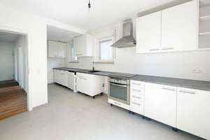 Erstbezug nach Sanierung! Schöne 3 Zimmer-Wohnung mit Einbauküche und tollem Fernblick – Die vollständige Adresse der Immobilie erhältst du vom Anbieter., 70327 Rotenberg, Stuttgart – Vorschaubild 4