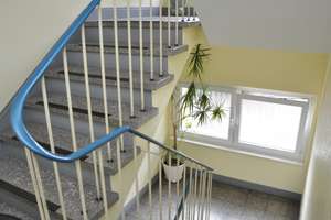 Einziehen und wohlfühlen: modernisierte DG-Wohnung, 4 Zimmer, Loggia, Klimaanlage und Gartennutzung – Die vollständige Adresse der Immobilie erhältst du vom Anbieter., 45355 Borbeck-Mitte, Essen – Vorschaubild 13