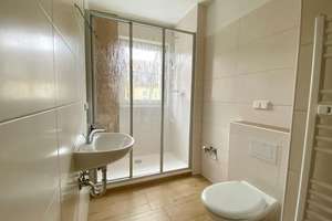 Sanierte 3-Raum-Wohnung - große Dusche & großer Balkon – Seehäuser Weg 88, 39387 Oschersleben (Bode) – Vorschaubild 2