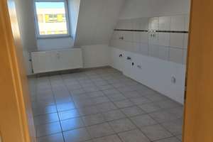 Schöne, helle DG-Wohnung in GE-Feldmark