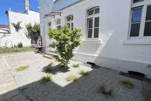 Schöne ruhige zwei Zimmer Wohnung in WI-Biebrich. Neu renoviert, neue Einbauküche, Terasse – Mainstraße 26, 65203 Wiesbaden – Vorschaubild 1