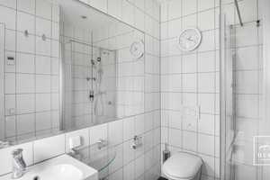 Der Traum vom Eigenheim wird wahr - Doppelhaushälfte mit Pool und Garten – Berlin – Vorschaubild 3