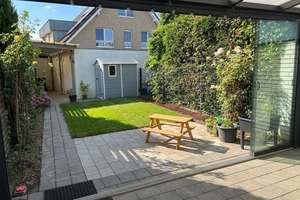 Modernes Haus-im-Haus mit Garage, Solaranlage ohne Provision
