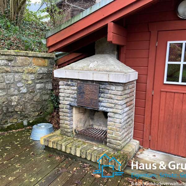 *** Beeindruckendes Bruchsteinhaus mit - Sonnenterrasse - Garten - Sauna - Kamin ***