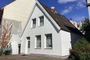 Kleines Einfamilienhaus im Herzen von Cuxhaven – Die vollständige Adresse der Immobilie erhältst du vom Anbieter., 27472 Cuxhaven – Vorschaubild 1