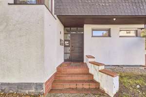 Architektenhaus mit zwei Wohneinheiten, Sauna, großem Grundstück und Waldrandlage zur Modernisierung – Die vollständige Adresse der Immobilie erhältst du vom Anbieter., 64289 Kranichstein, Darmstadt – Vorschaubild 48
