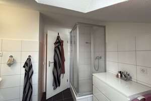 Hell und wohnlich: Zwei Zimmer im Dachgeschoss – 40217 Unterbilk, Düsseldorf – Vorschaubild 8
