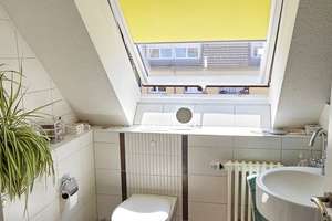 großzügig geschnittene 2-Zimmer-Maisonette-Wohnung in ruhiger, zentraler Lage – Fedderstraße 4, 79106 Stühlinger-Eschholz, Freiburg im Breisgau – Vorschaubild 9