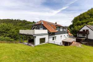 Gut gepflegtes drei Parteien Haus mit großem Garten und drei Garagen – Hildesheim (Kreis) – Vorschaubild 2
