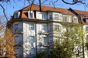 Großzügige 6-Zimmer Altbauwohnung