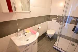 DIREKTE UNI-NÄHE! Renoviertes Appartement in Bochum-Querenburg mit EBK und Balkon! – Overbergstr. 10, 44801 Querenburg, Bochum – Vorschaubild 6