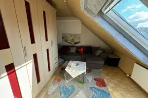 Property thumbnail 9