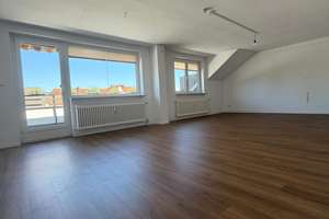 3,5-Zimmer-Wohnung im Dachgeschoss in Hannover mit Tiefgaragenstellplatz