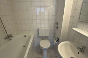 Sanierte 2 Zimmer Wohnung mit Balkon und EBK – Tersteegenstr. 61, 40474 Golzheim, Düsseldorf – Vorschaubild 5