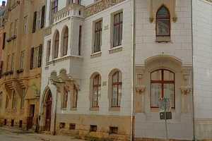 Historisches Mehrfamilienhaus mit Charakter und großem Potenzial im Herzen von Greiz – Greiz (Kreis) – Vorschaubild 1