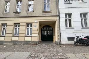 MITTEN IN MITTE - CHARMANTER ALTBAU MIT HOHEN DECKEN & PARKETT - ZUR ZEIT VERMIETET – Anklamer Str. 36 hh, 10115 Mitte (Ortsteil), Berlin – Vorschaubild 8