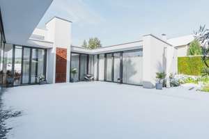 Architektenbungalow,  hell, großzügig + luxuriös ausgestattet,  Pool, Garage, fantastischer Garten – Die vollständige Adresse der Immobilie erhältst du vom Anbieter., 91077 Neunkirchen am Brand – Vorschaubild 2
