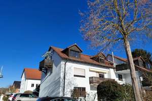 Rgbg-Graß: attraktive 2-Zi-Whg mit toller Extra-Ausstattung! – Die vollständige Adresse der Immobilie erhältst du vom Anbieter., 93053 Oberisling-Graß, Regensburg – Vorschaubild 1