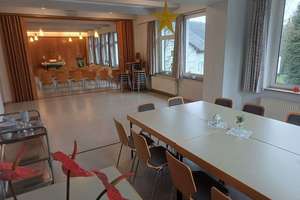 Wiehl-Weiershagen: 374m² im Kirchen-/Gemeindehaus mit separater Wohnung, Garten, Garage, 3 Küchen – Die vollständige Adresse der Immobilie erhältst du vom Anbieter., 51674 Wiehl – Vorschaubild 11