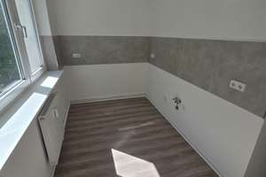 2 Zimmer Wohnung Einbauküche Dusche saniert – Erzberger Straße 16, 39104 Altstadt, Magdeburg – Vorschaubild 8