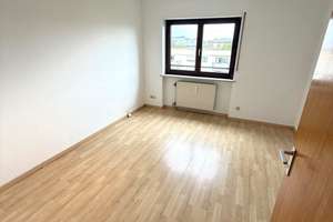 Tolle 4 Zimmerwohnung mit Balkon – Die vollständige Adresse der Immobilie erhältst du vom Anbieter., 81739 Altperlach, München – Vorschaubild 6