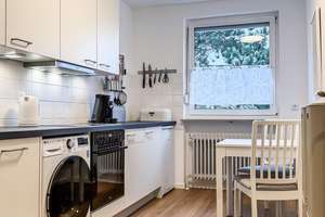 Mit sonnigem Balkon: Möbliertes Zimmer in großzügiger 2er WG – Steinforststr. 38, 91056 Heiligenloh, Erlangen – Vorschaubild 3
