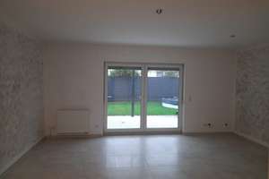 Schönes Reiheneckhaus in Burscheid mit Garten, Pool, Stellplätzen, Garage und PV-Anlage – Die vollständige Adresse der Immobilie erhältst du vom Anbieter., 51399 Burscheid – Vorschaubild 14