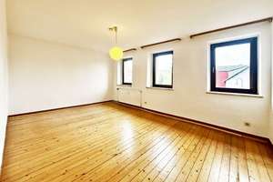 Einfamilienhaus + zwei ca. 50 m² große Wohnungen in attraktiver Lage + top Anbindung nach Luxemburg! – Die vollständige Adresse der Immobilie erhältst du vom Anbieter., 54311 Trierweiler – Vorschaubild 8