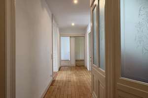 Stilvoller Altbau mit Originalelementen in zentraler Lage – Die vollständige Adresse der Immobilie erhältst du vom Anbieter., 65185 Mitte, Wiesbaden – Vorschaubild 8