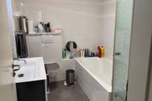 Elegante 3-Zimmer Wohnung im 4. OG mit Balkon in Fürth Stadtpark/Stadtgrenze – Die vollständige Adresse der Immobilie erhältst du vom Anbieter., 90762 Stadtpark, Stadtgrenze, Fürth – Vorschaubild 1